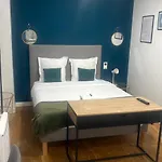 Modern Bright And Fully Renovated